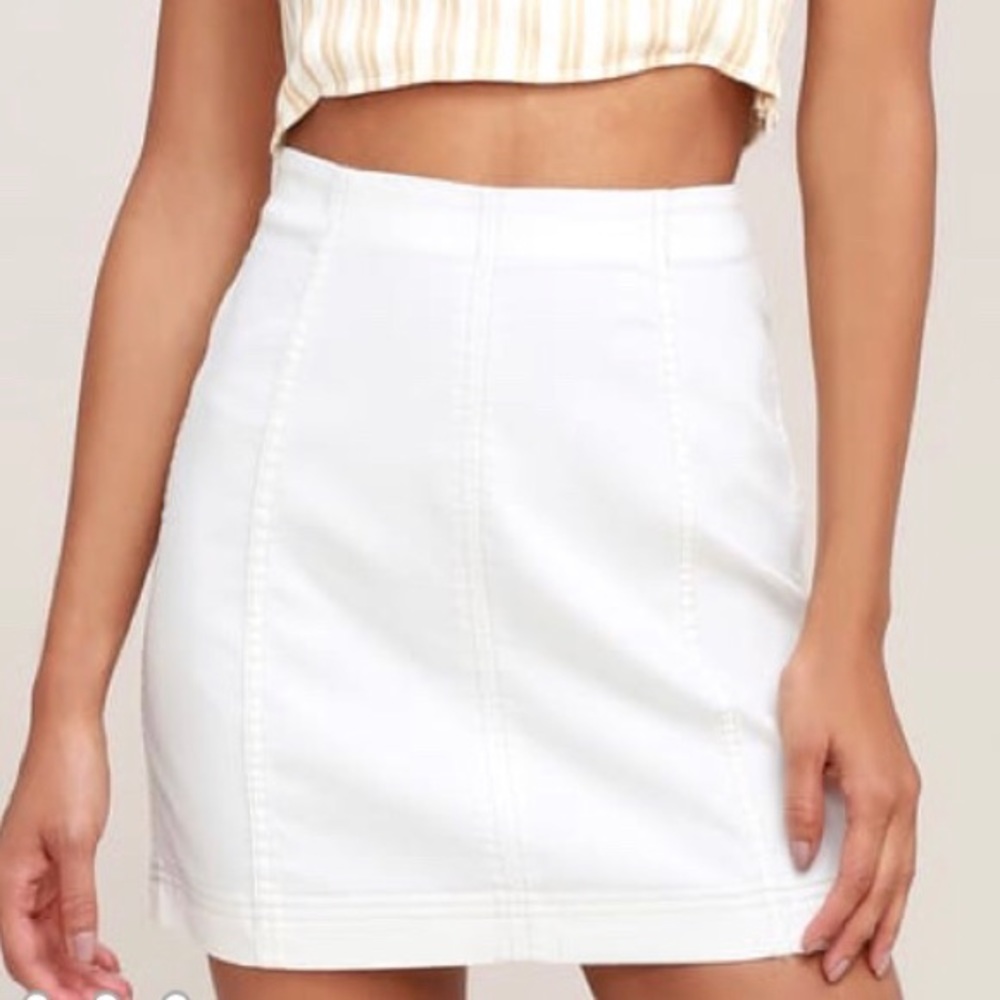 🆕 Free People White Denim Skirt size: 12